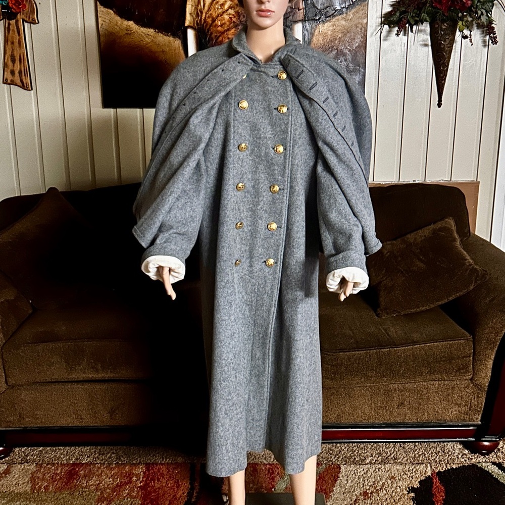 Quartermaster Shop ~ Usa ~ Gray Cape Coat W/Gold Buttons Civil War Wool Coat View 4